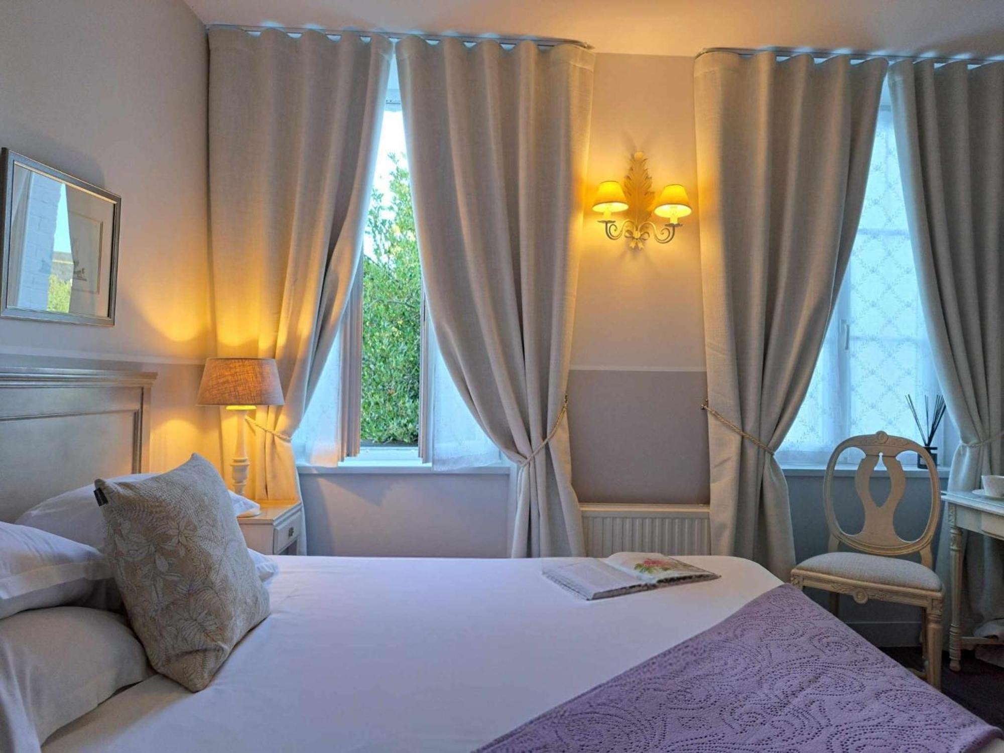 Hotel Traiteur Les Ormes, The Originals Relais Barneville-Carteret Exteriör bild